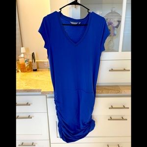 Athleta V neck Topanga Medium Short Sleeve Dress